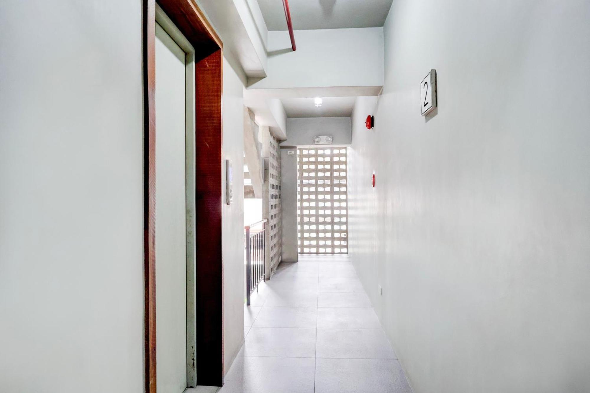 Collection O Brblock Boutique & Residences, Santa Cruz Olympia, Makati Makati City Exterior foto